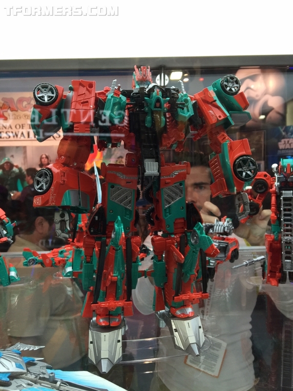SDCC%202015%20-%20Victorion,%20RID%20and