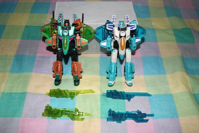 BotCon 2009 Exclusives: Skyquake and Leozak