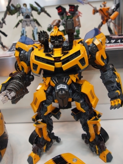TRANSFORMERS MPM-2 BUMBLEBEE フィギュア Transformers Masterpiece Bumblebee MPM-