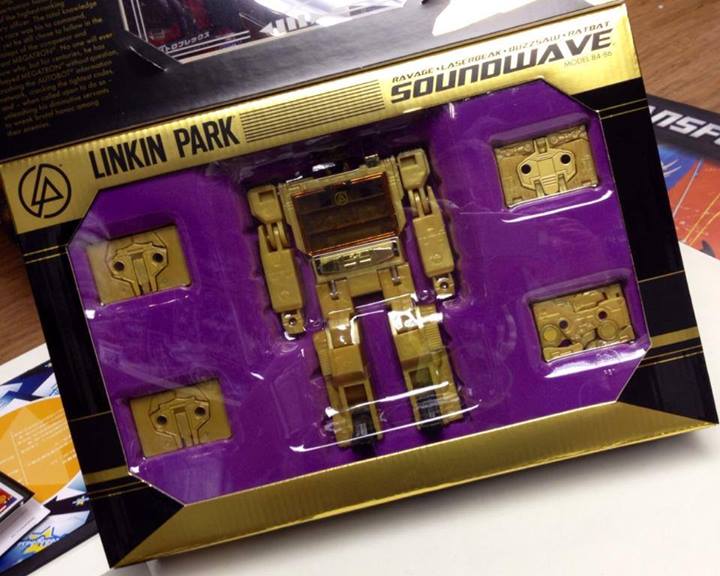 Soundwave xikers ヒョヌ ポップアップ ラッキードロー カフェ Transformers Classics Henkei C-09 Sideswipe Lambor : Amazon