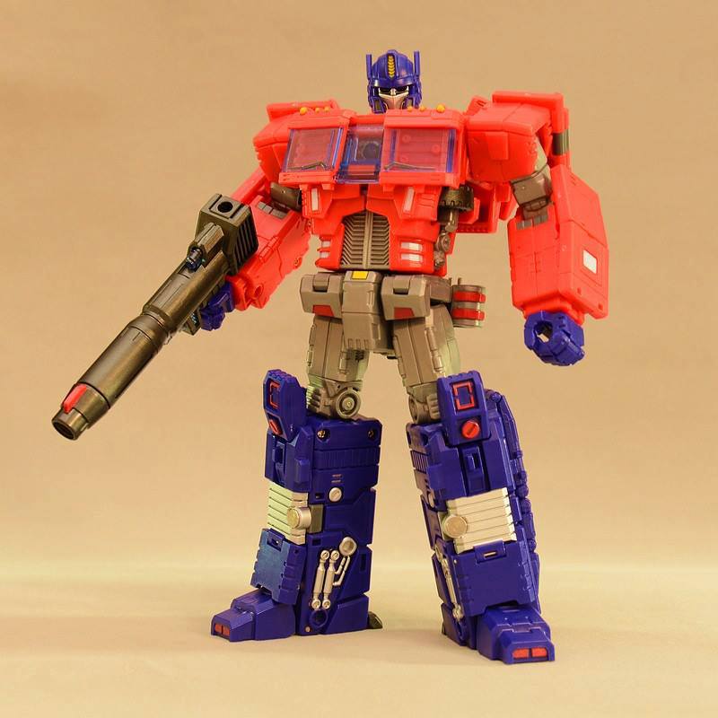 Toyworld TW-02 Orion More Out of Box Images of MP Style Homage IDW 