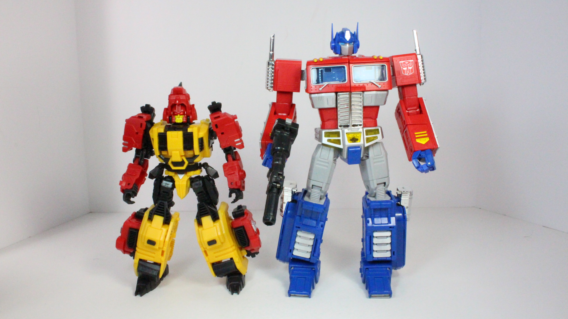 Transformers Mastermind Creations Headstrong R05 Fortis Video 