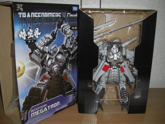 Transformers Cloud - TFC-D01 Megatron Out Of Package Images