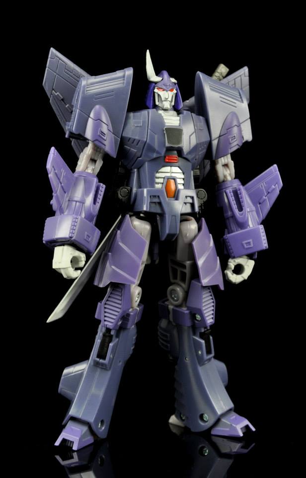 maketoys トランスフォーマー　MTMTE テイルゲート　サイクロナス Maketoys Shows Cyclonus Upgrade Parts Included With Rear End Figure