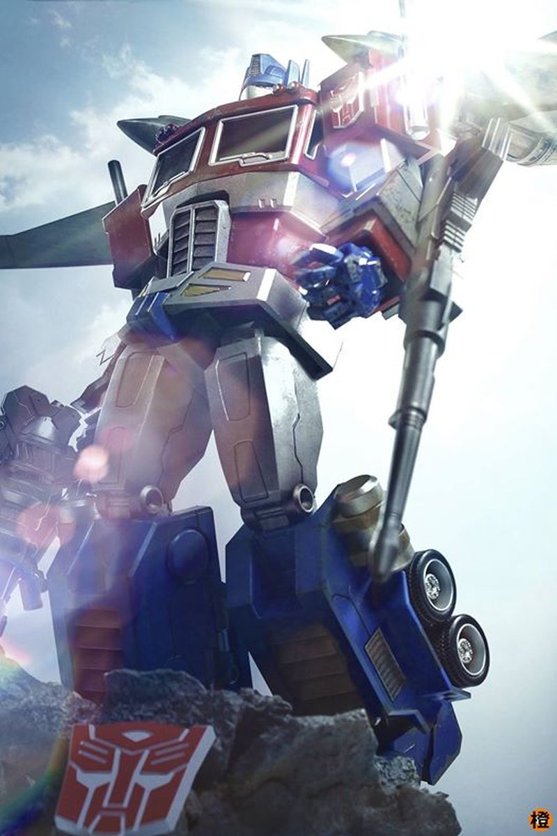 Hot Toys Generation One Optimus Prime Starscream Version