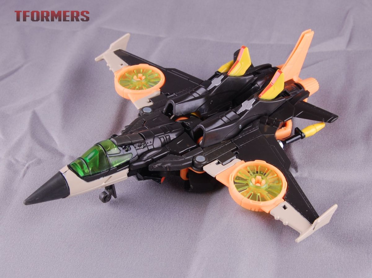 Botcon 2016 - Souvenir Exclusive Airazor Photo Gallery
