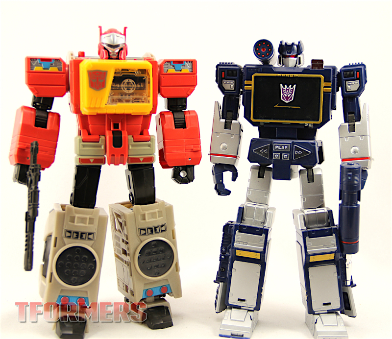 Transformers Titans Return Leader Class Blaster & Twin Cast