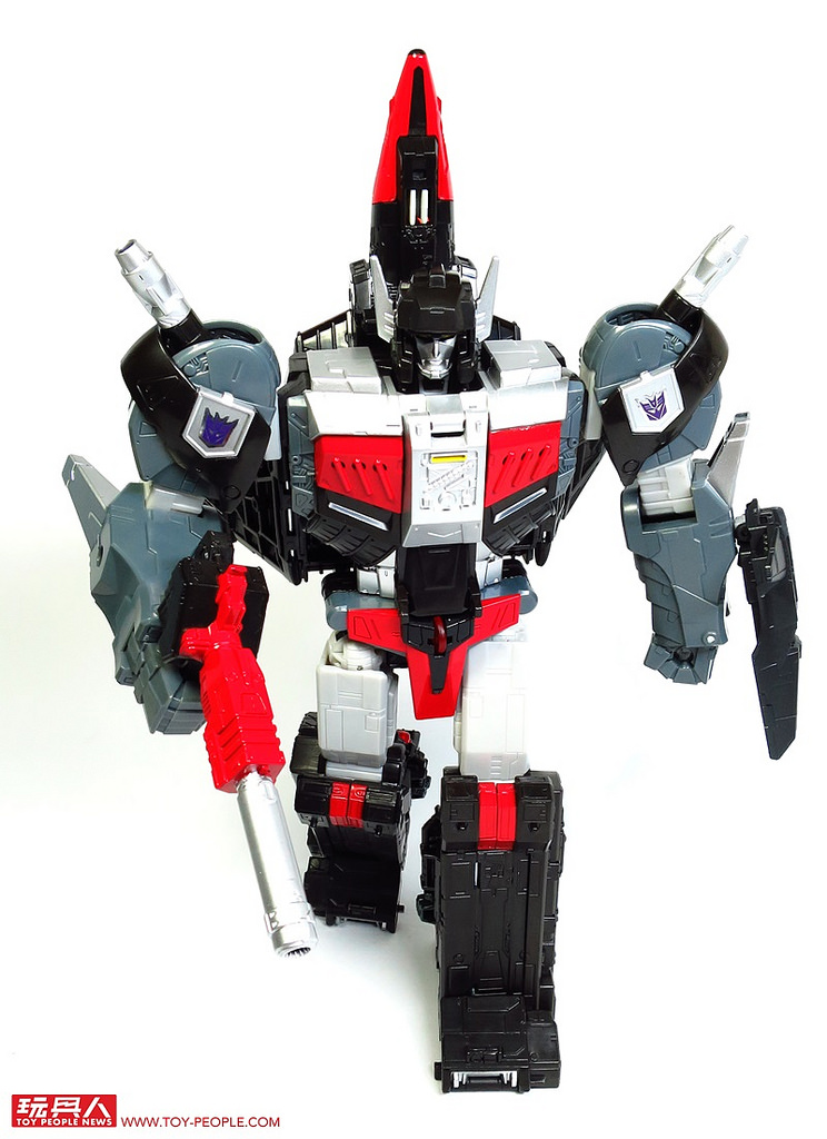 In-Hand Images of Transformers Titans Return Legends Roadburn