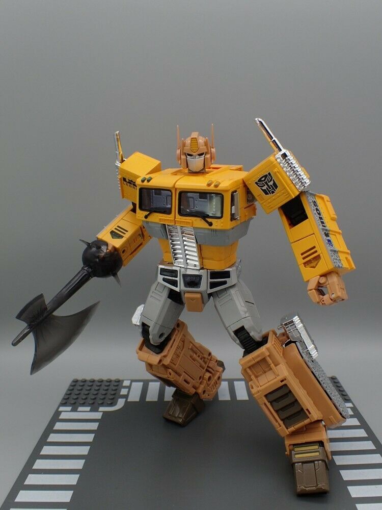 More In-Hand Images MP-10ASL Convoy Safari Lebron James