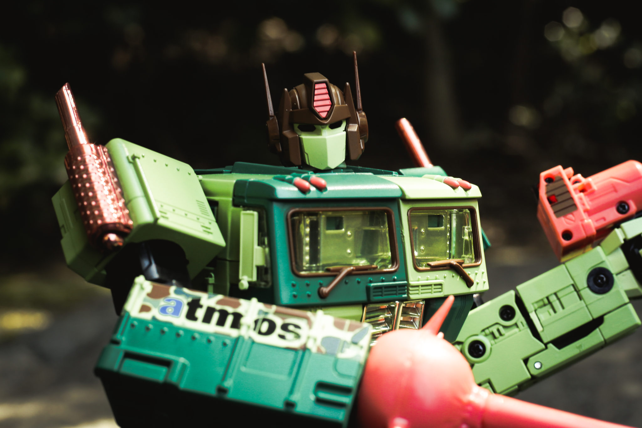 Transformers Masterpiece Atmos MP-10DC Convoy Duck Camo Version 