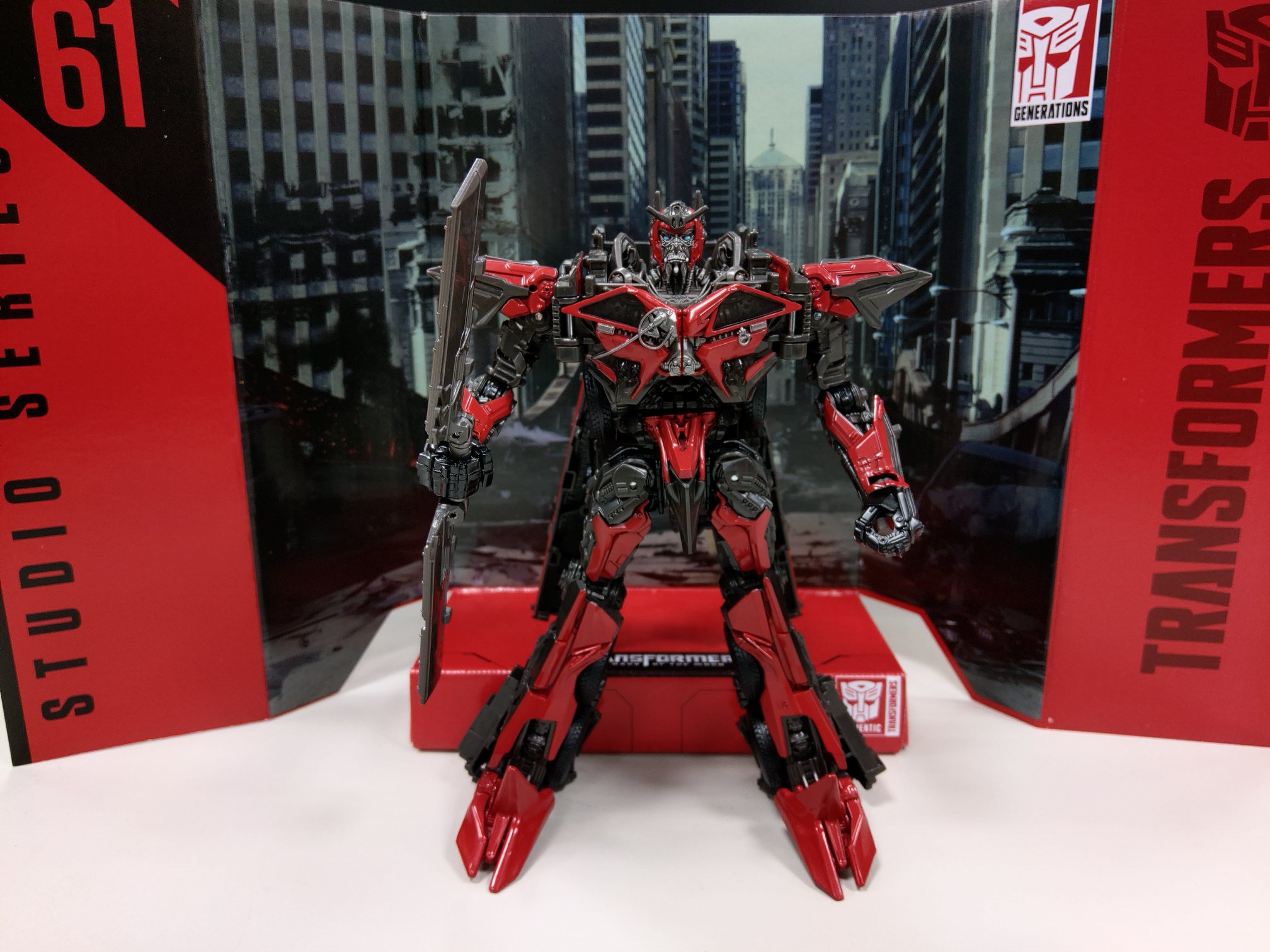 Studio Series 61 Sentinel Prime Battle of Chicago Voyager Figure In ...