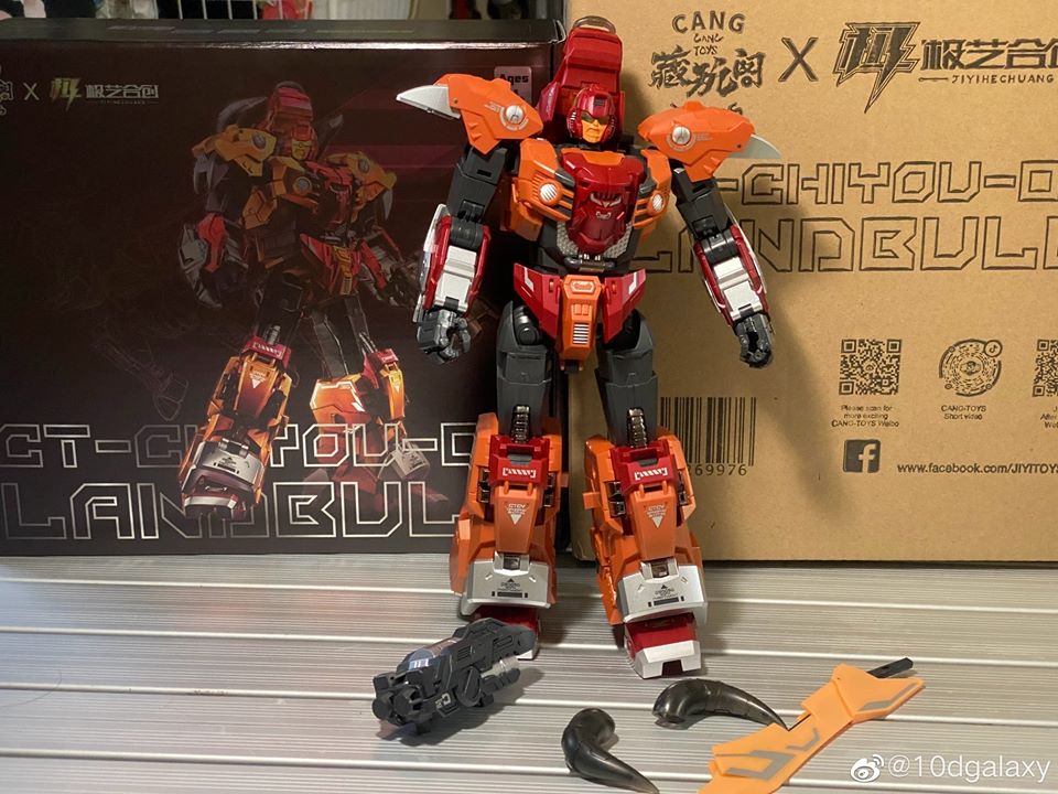 CANG-TOYS CT-02 Landbull In-Hand Images