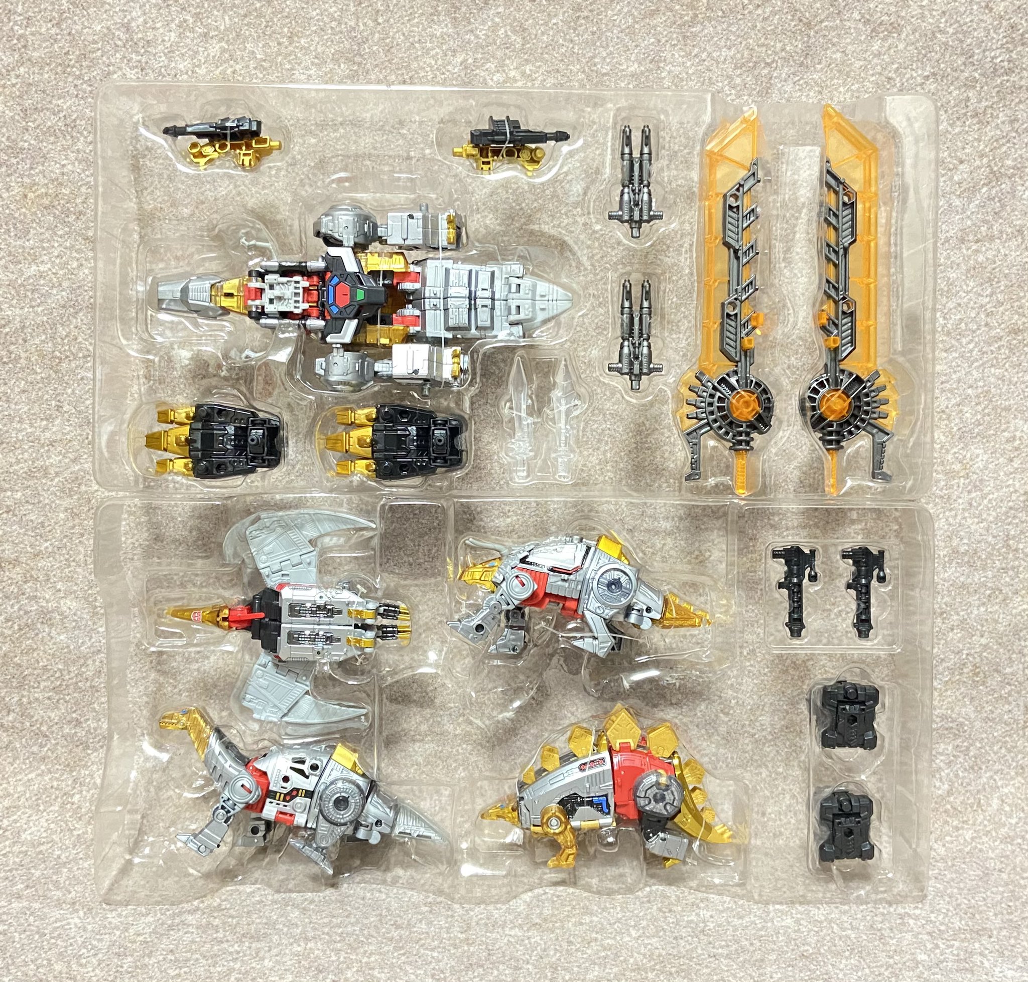 Transformers Generations Selects Volcanicus In-Hand Images display picture 1
