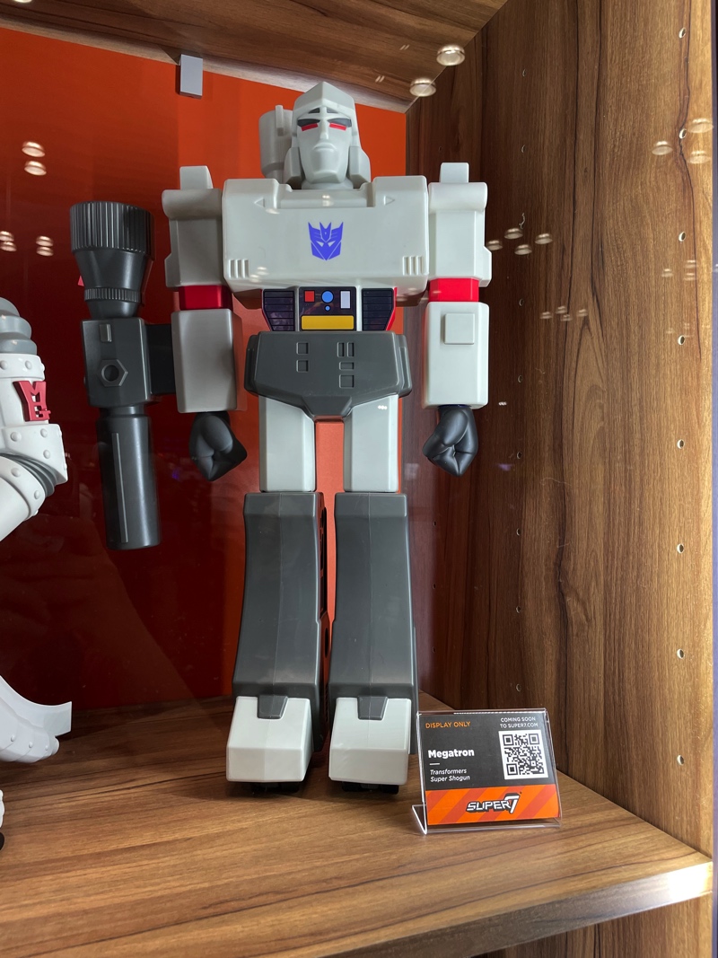 Super7 Transformers Super Shogun Megatron - 24-Inch Tall G1 Decepticon Action Figure With Spring-Loaded Fist & Fusion Cannon - View #6