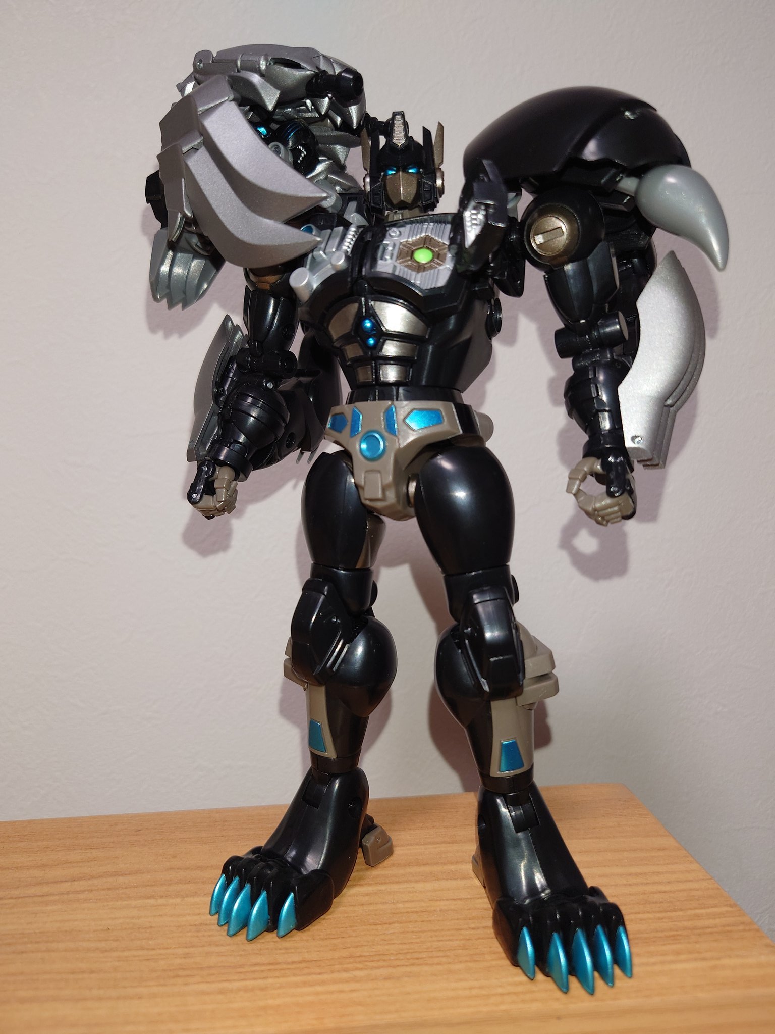 Transformers Masterpiece MP-48+ Dark Amber Leo Prime - USA