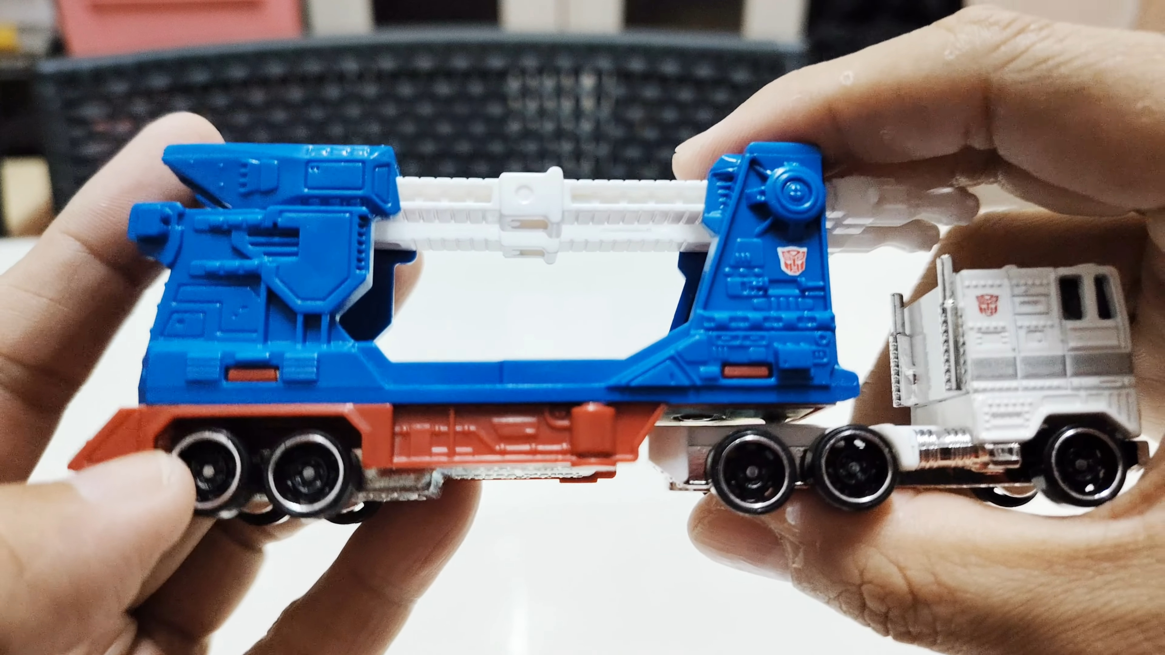 Hot Wheels 2024 Track Fleet Transformers Ultra Magnus 1:64 - In Hand