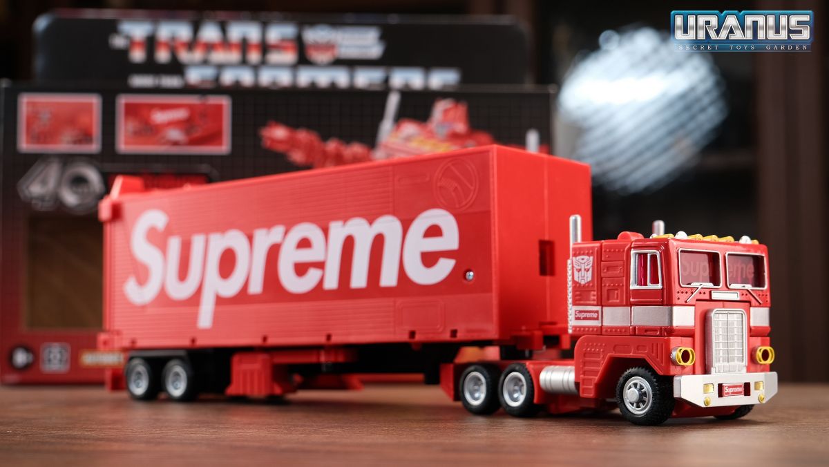 Daily Prime - Supreme G1 Optimus Prime In-Hand Images of