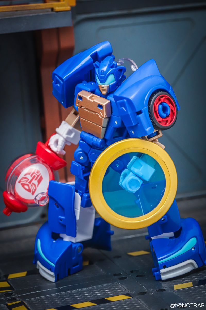 Transformers x Sonic Blue Booster & Wingtail In-Hand Images