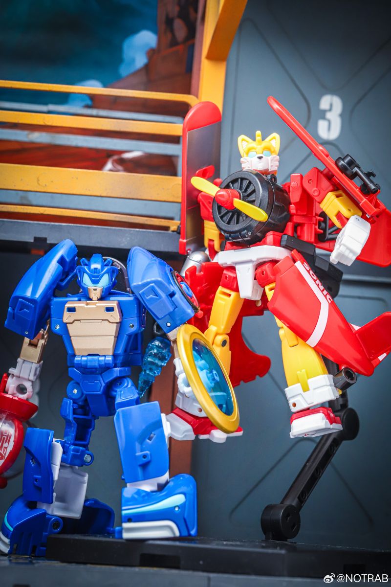 Transformers x Sonic Blue Booster & Wingtail In-Hand Images