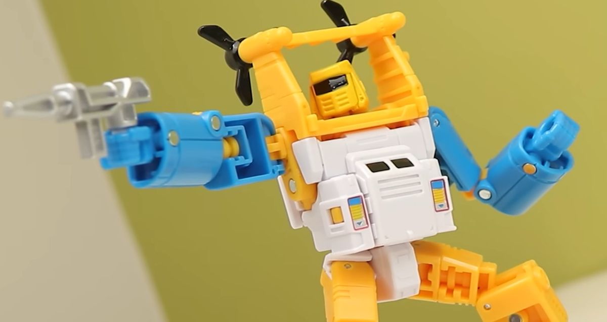 G1 Retro Seaspray In-Hand Images & Video of Collector Con Exclusive Deluxe Figure