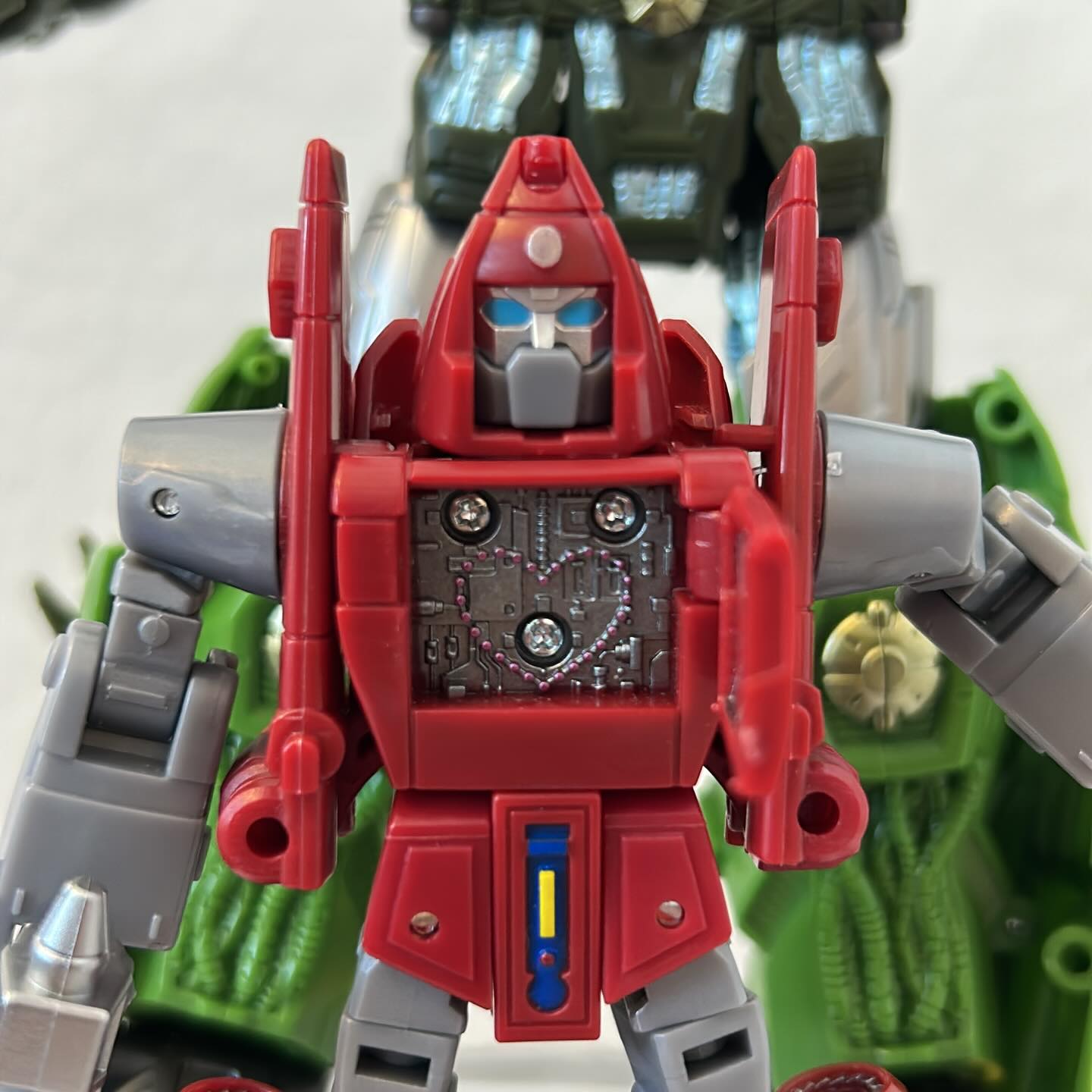 AOTP Powerglide Heart Homage Revealed For Transformers Deluxe Minibot 