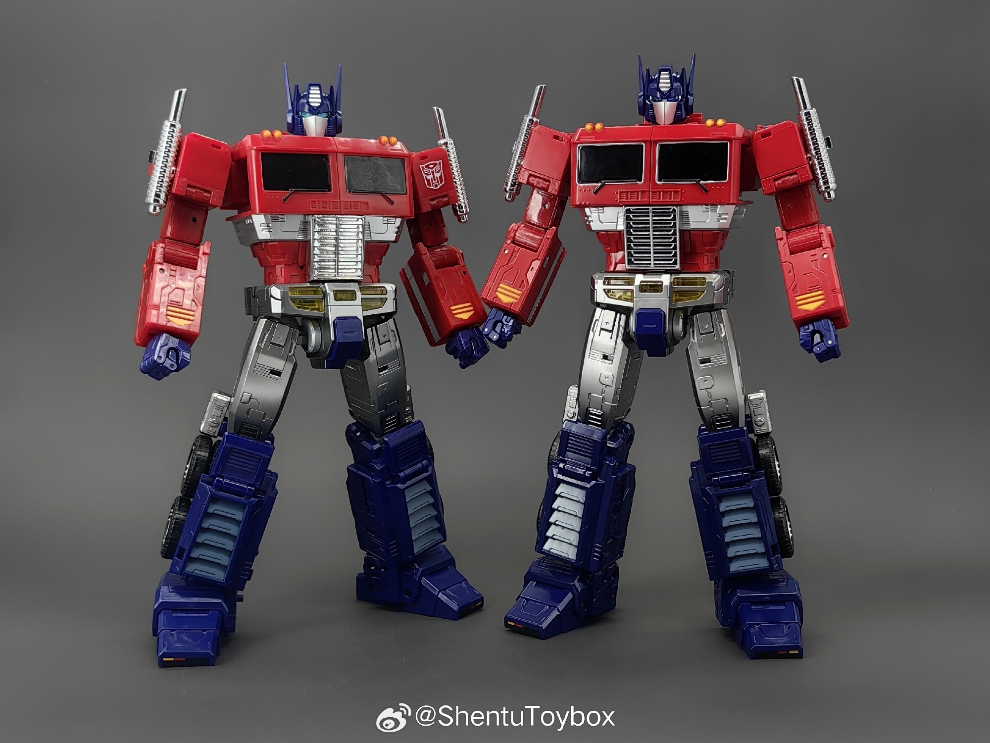 Daily Prime - RT-06 Genesris and MPG-17 Optimus Prime In-Hand Images Compared