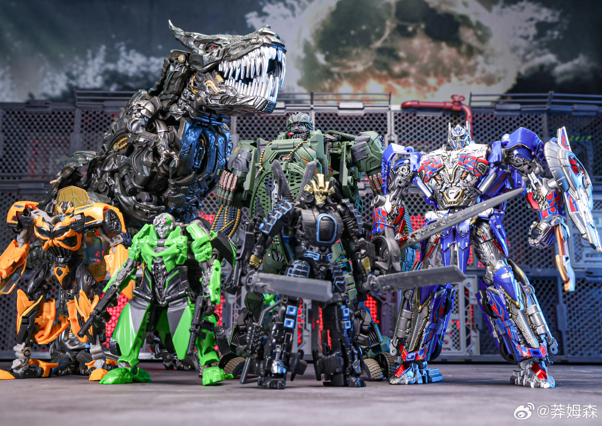 Wei Jiang M-02 Robot Force (Oversized TF4 Hound) Alloy Modified