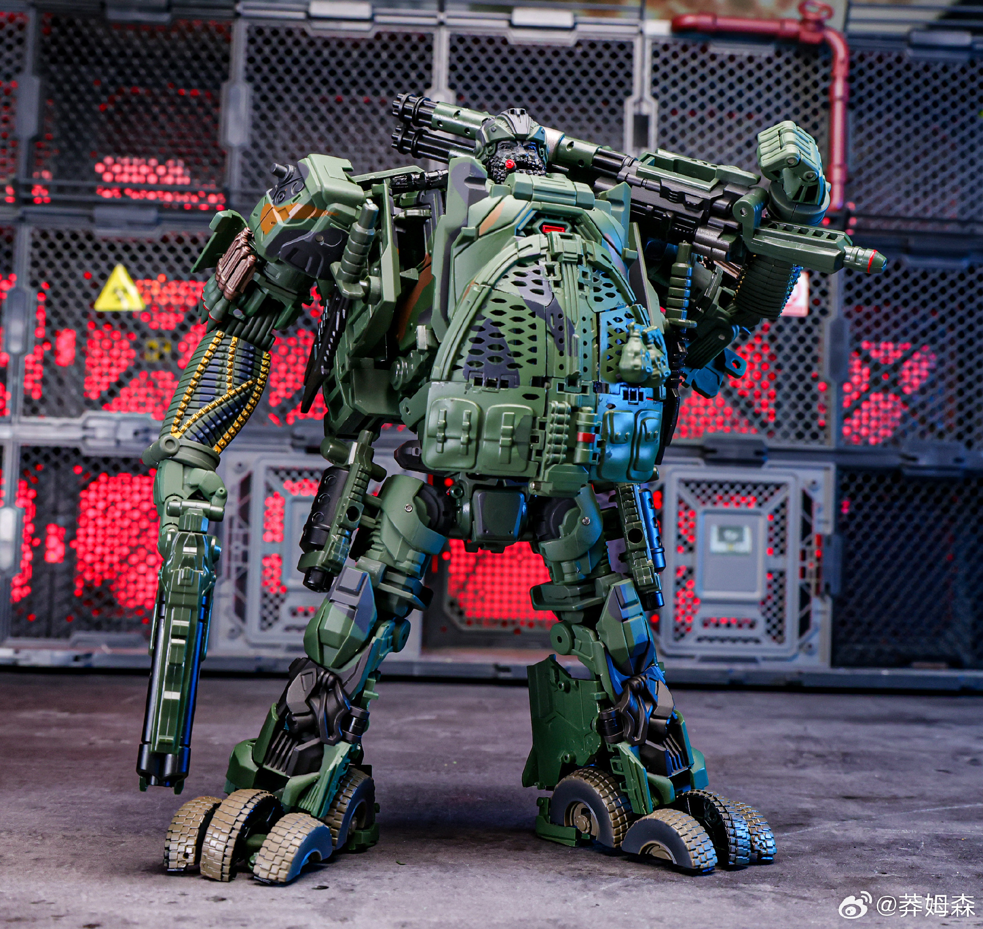 Wei Jiang M-02 Robot Force (Oversized TF4 Hound) Alloy Modified