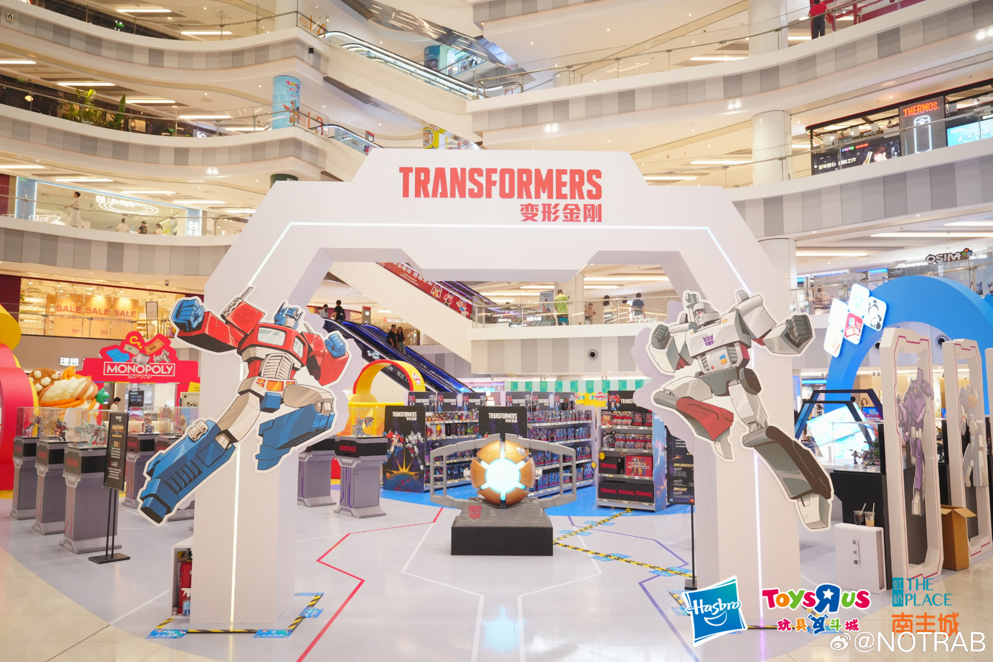 Toys R Us Asia Transformers Special Event Official Images AOTP, Studio Series, Collabs, More