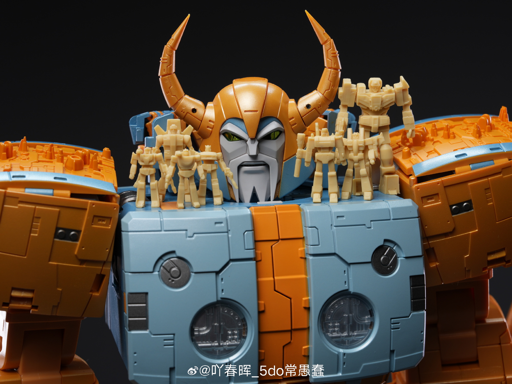 01S01H Cell (MP Unicron) Metallic Limited Edition With Mini-Figures In ...