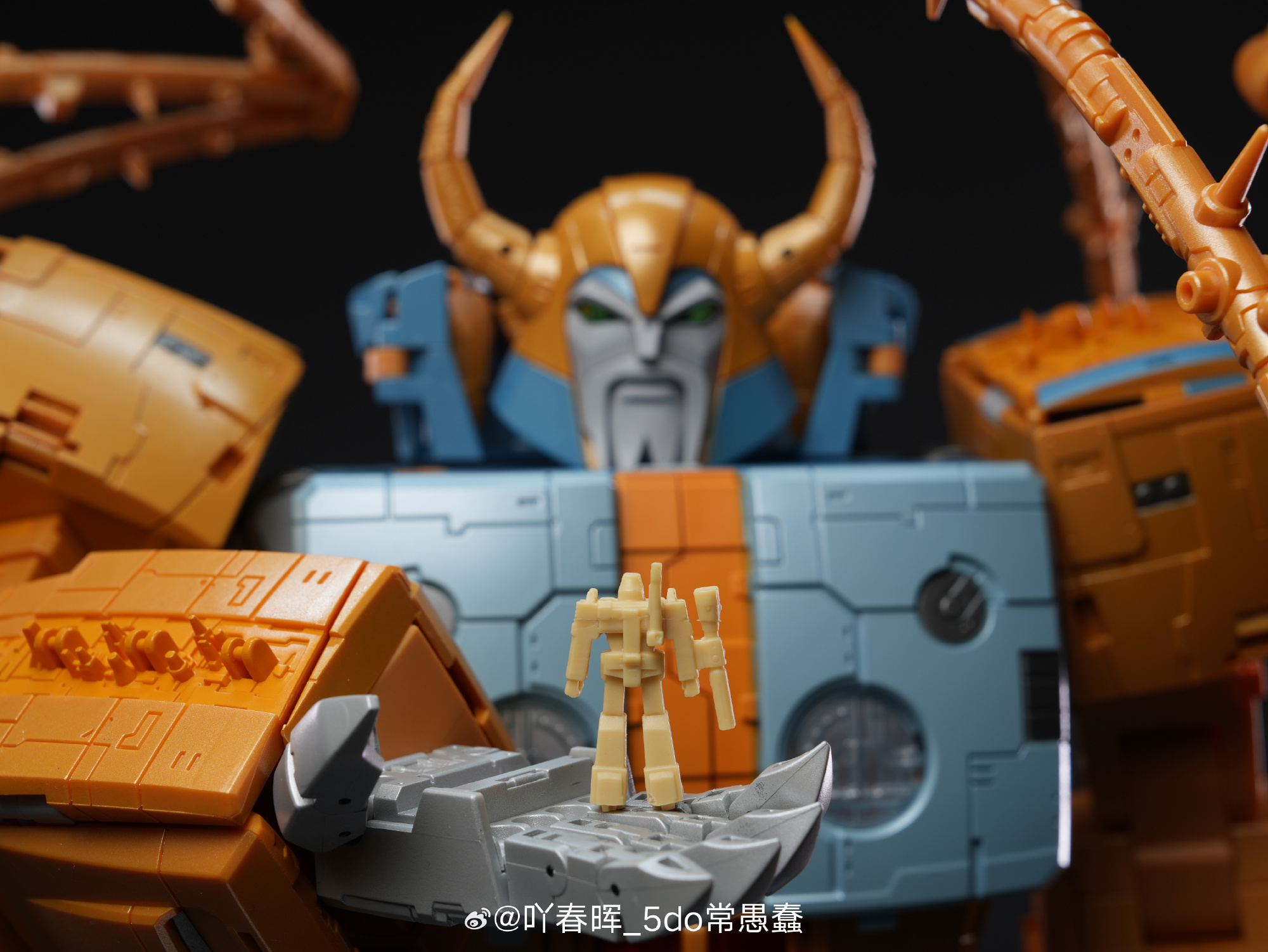 01S01H Cell (MP Unicron) Metallic Limited Edition With Mini-Figures In ...