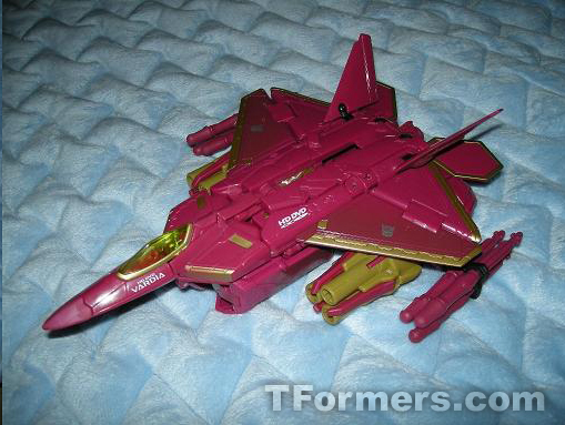 Vardia Red Model Starscream Shipping!