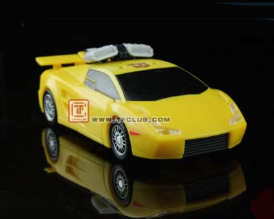 New Pics of Universe Blaster, Prowl and Sunstreaker