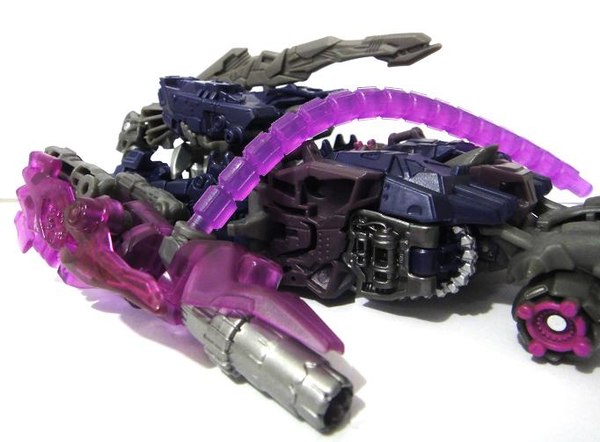 Transformers 3 Dark Of The Moon Crystal Shockwave 2 (2 of 3)