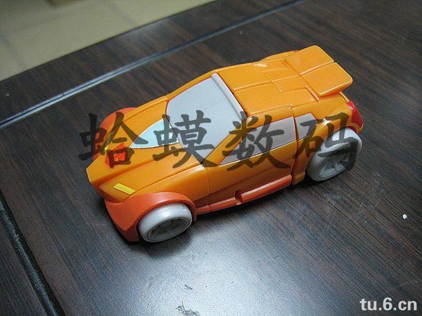 New Universe Wheelie Vehicle Mode Image