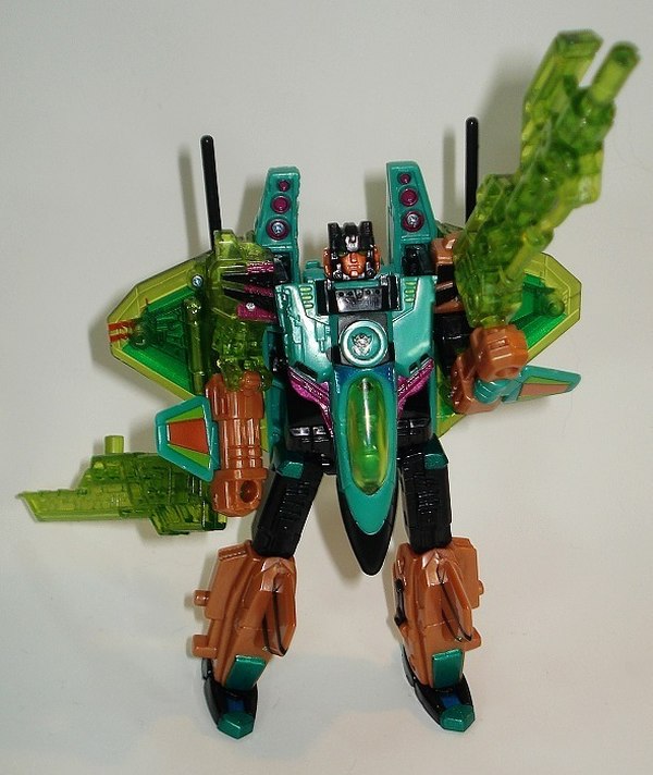 Robotkingdom - Botcon 2009 Exclusive Starscream, Skyquake Pre-orders and More!