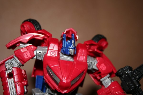 War For Cybertron Optimus Prime Up-Close!