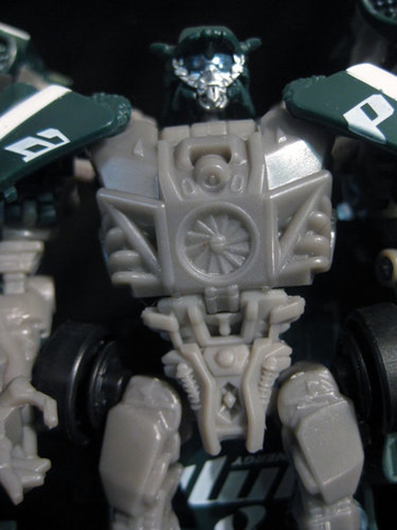 transformers dark of the moon wreckers toys