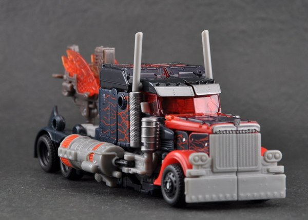 Transformers Dark Of The Moon Voyager Fireburst Optimus Prime (15 of 15)