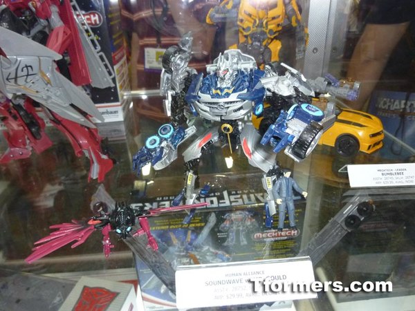 SDCC 2011 - Hasbro Transformers  Saturday Display - Human Alliance Soundwave and Laserbeak with Gould and Cannon Force Ironhide