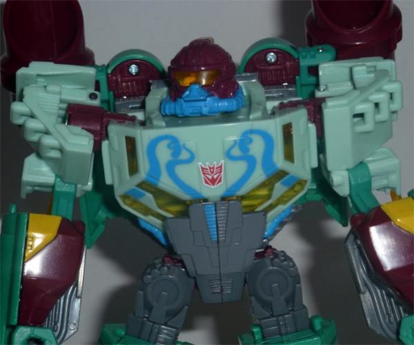 Full Metal Hero Botcon 2012 Octopunch  (3 of 5)