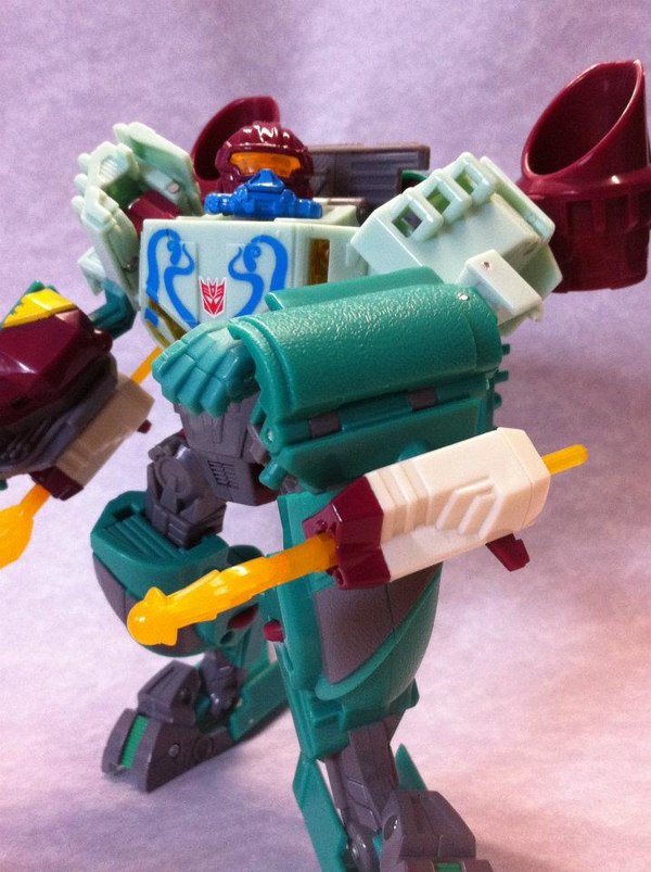 Botcon 2012 Shattered Glass Octopunch  (4 of 10)
