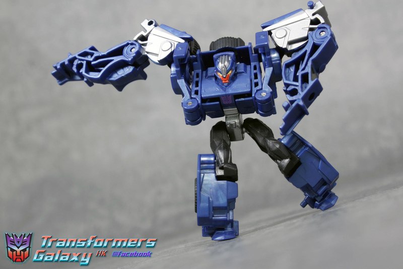 Transformers Prime Beast Hunters Legion Wave 2 Soundwave