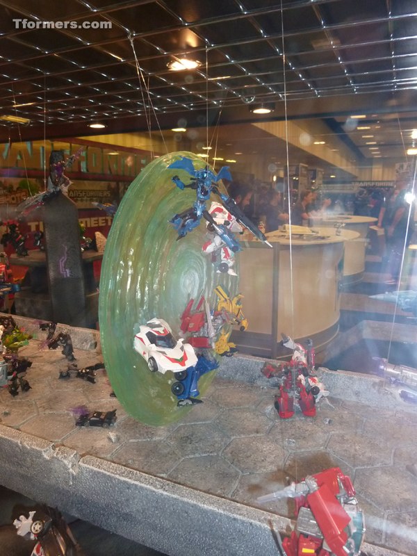 BotCon 2012 - Hasbro Transformers Prime Display Has Some Massive Dioramas!