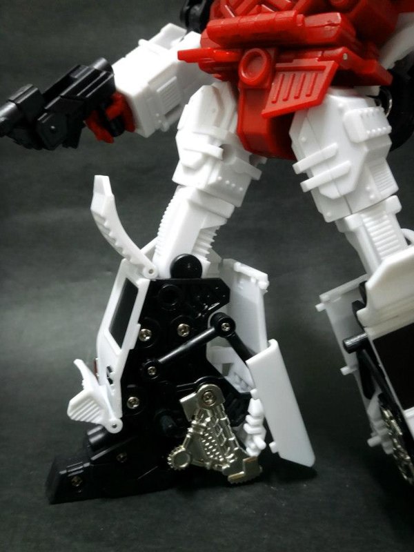 In Hand Images IGear Toys PP05M Medical Specialist   Ultimate NOT Ratchet Figure Arrives  (10 of 17)