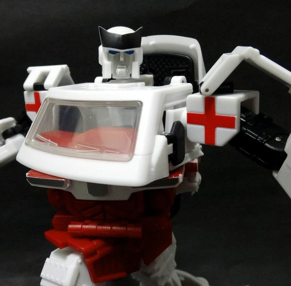 In Hand Images IGear Toys PP05M Medical Specialist   Ultimate NOT Ratchet Figure Arrives  (15 of 17)