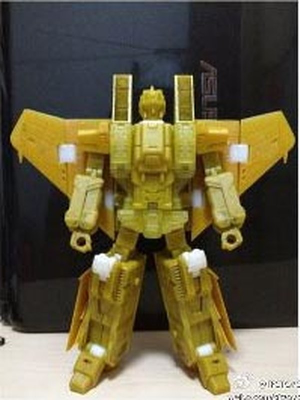 TFC Toys Uranos Eagle Gold Prototype Images 2 (2 of 4)