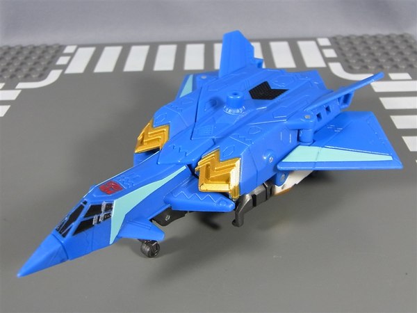 Takara Tomy Transformers United  EX02 Jet Master Prime Mode Review Images  (11 of 17)