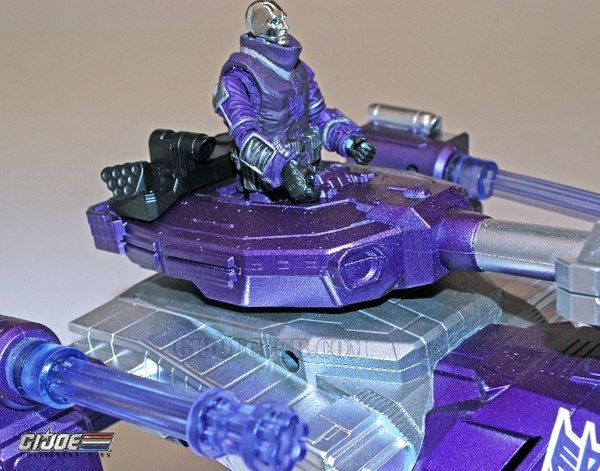 Hasbro SDCC Exclusive G.I. JoeTransformers Shockwave H.I.S.S. Tank Images  (8 of 10)