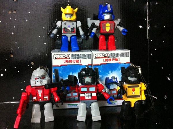 Transformers Kreon Taiwan Family Mart Exclusive Flashlight Action Figures Video And Images  (11 of 13)